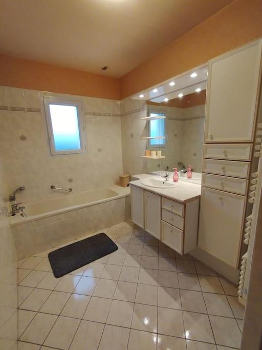 Villa Parent Aise à Aze  Extérieur photo