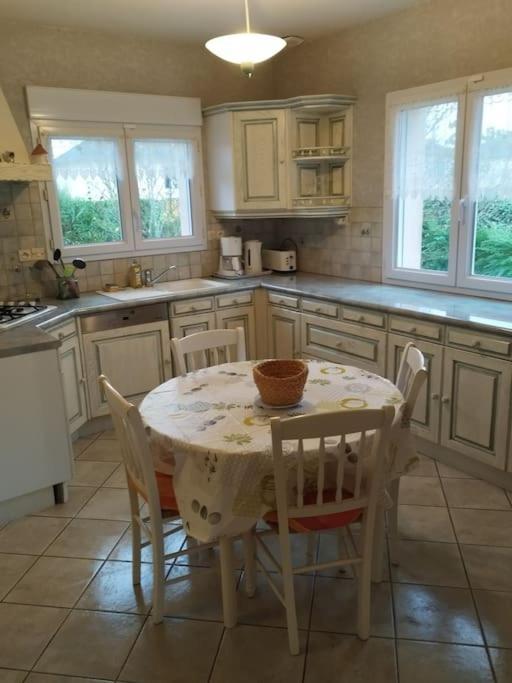 Villa Parent Aise à Aze  Extérieur photo