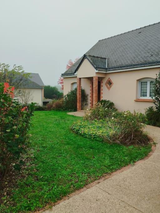 Villa Parent Aise à Aze  Extérieur photo