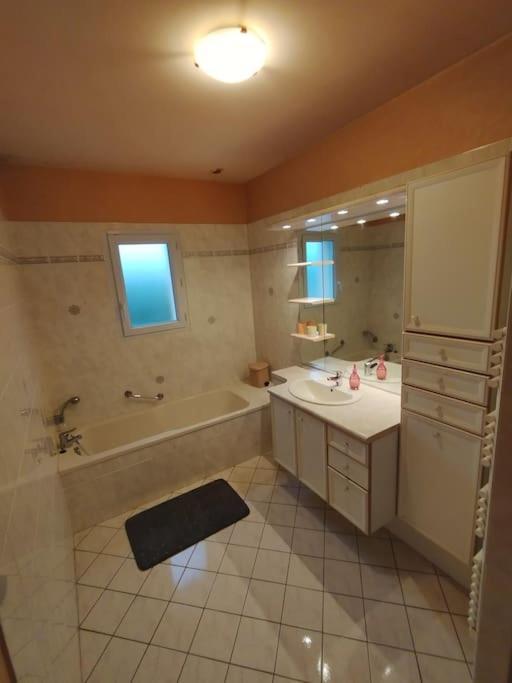 Villa Parent Aise à Aze  Extérieur photo